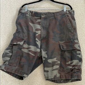 Levi's Brown and Green Cargo Shorts 36W